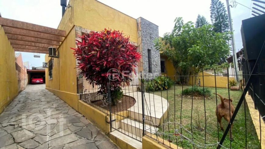 Casa à venda Rua Xingu, Igara - Canoas
