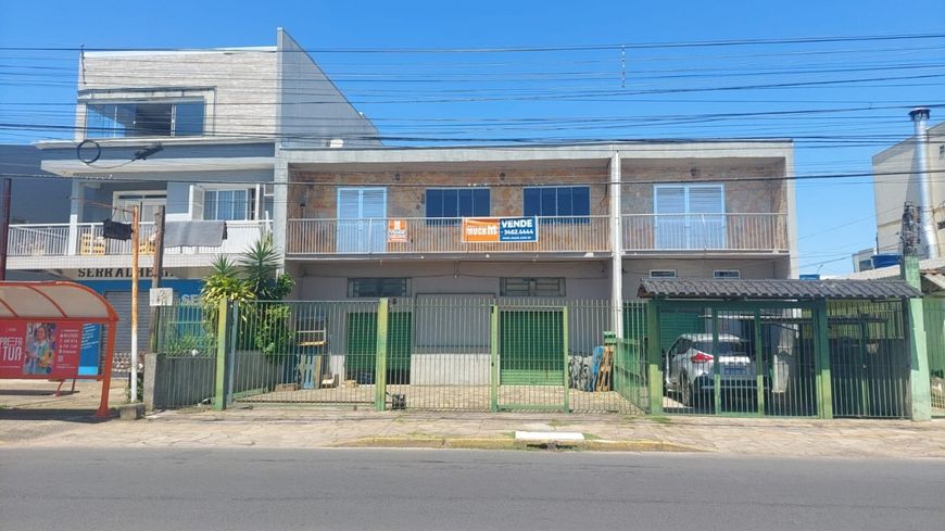 Prédio comercial e residencial à Venda no bairro Mathias Velho com 376,64 .