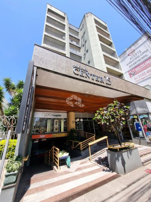 Sala Comercial a venda no Centro de Canoas, com 67,66 m², mobiliado, no Edifício Galeria Center.