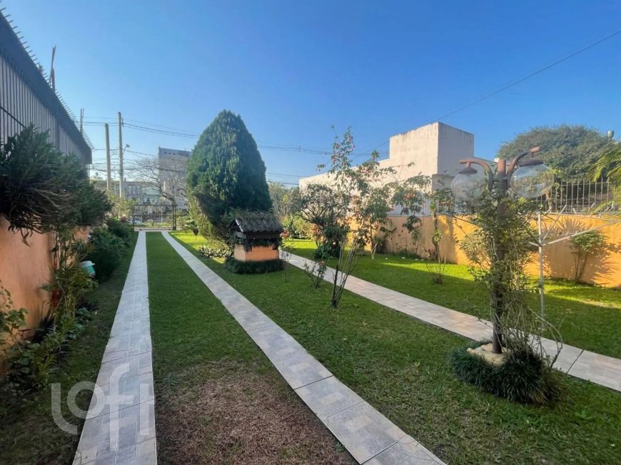 Casa sobrado de 2 suites no centro de Canoas