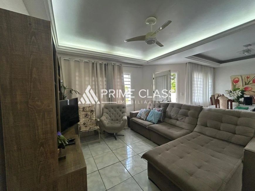 Sobrado 3 dormitórios, sendo 1 suíte, 201m² - Bairro Igara