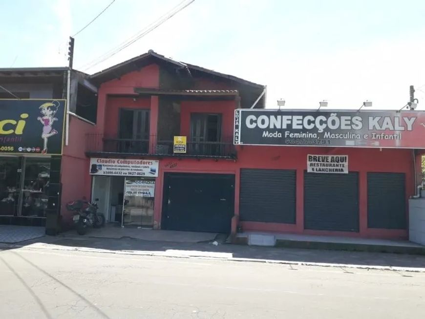 Prédio com lojas à venda e residência