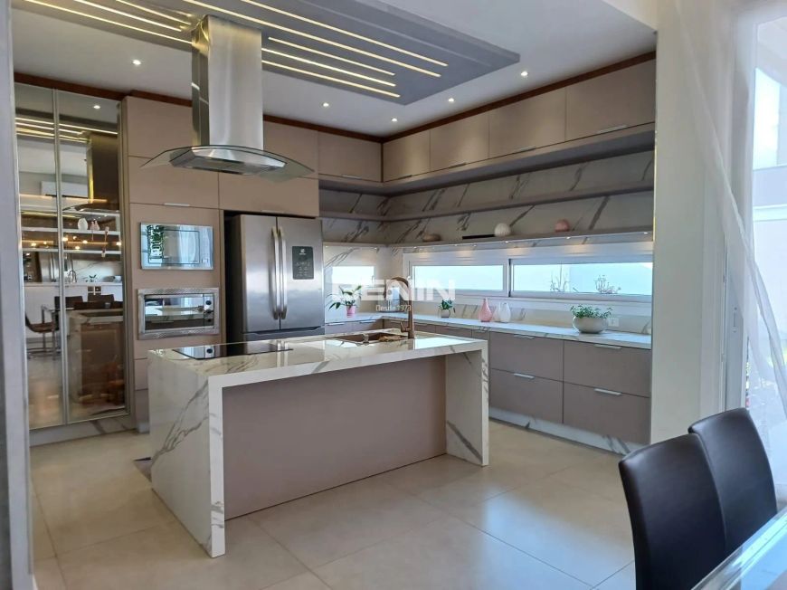 Sobrado em Igara com 220 m² , 3 quarto(s) , 1 suíte(s) . Sobrado em Igara com 220 m² , 3 quarto(s) ,