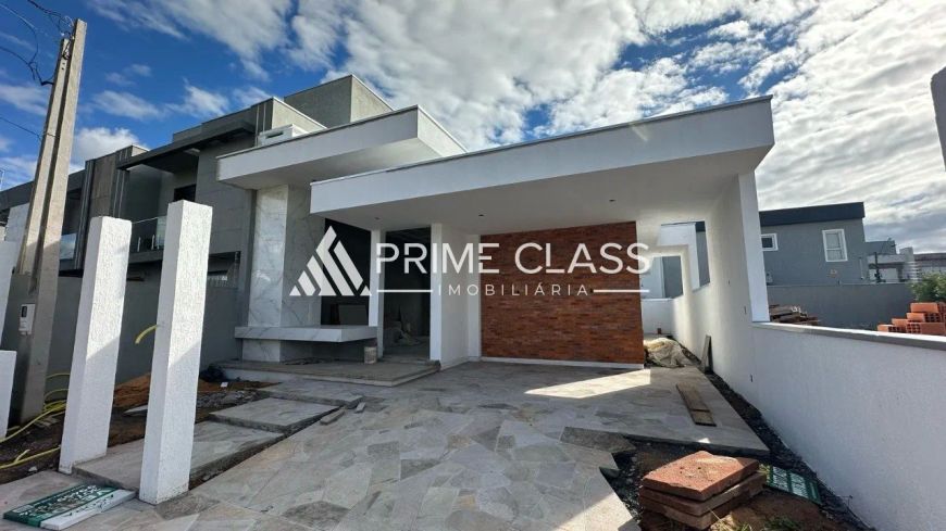 Casa Térrea, 3 dormitórios - Bairro Mont Serrat - Canoas