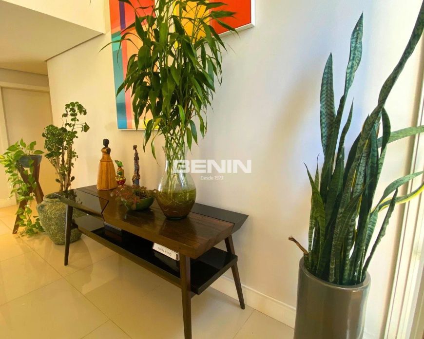 Sobrado em Condomínio em ESTÂNCIA VELHA com 326.11 m² , 4 quarto(s) , 3 suíte(s) , 2 vaga(s). Sobrad