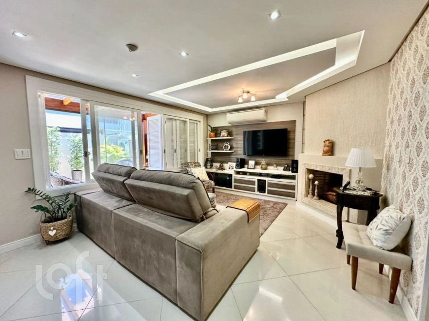 Casa à venda em Estância Velha com 158 m², 3 quartos, 1 suíte, 3 vagas