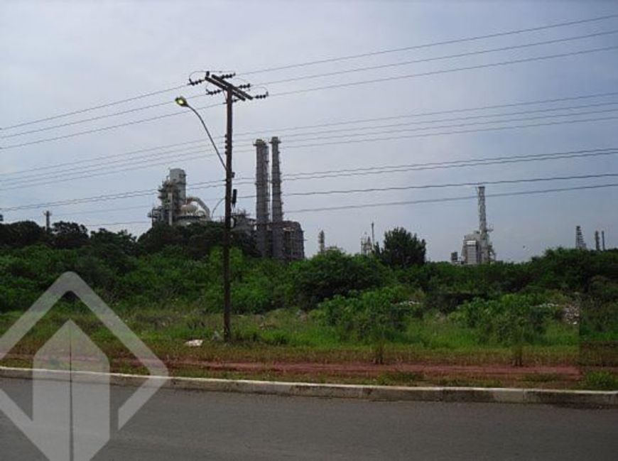 AMPLA ÁREA EM LOTE INDUSTRIAL COM 10.000m²