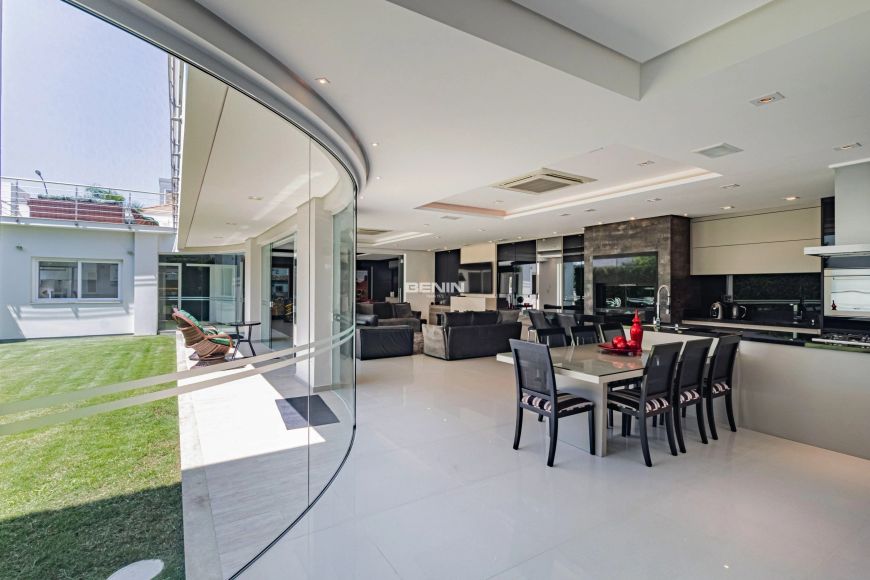 Sobrado em Condomínio em IGARA com 368.49 m² , 4 quarto(s) , 4 suíte(s) , 4 vaga(s). Sobrado em Cond