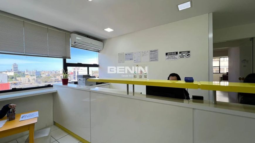 Sala em Centro com 156.32 m² . Sala em Centro com 156.32 m² .