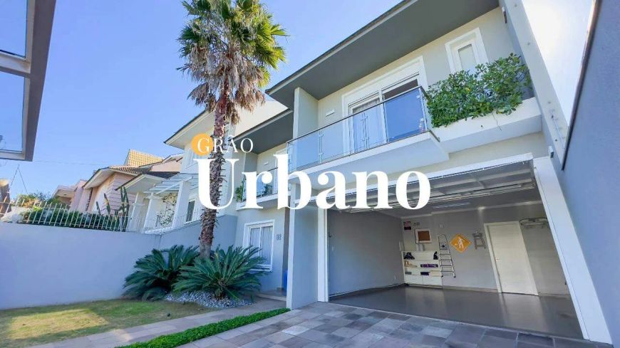 Sobrado de Alto Padrão à Venda – 240m² privativos