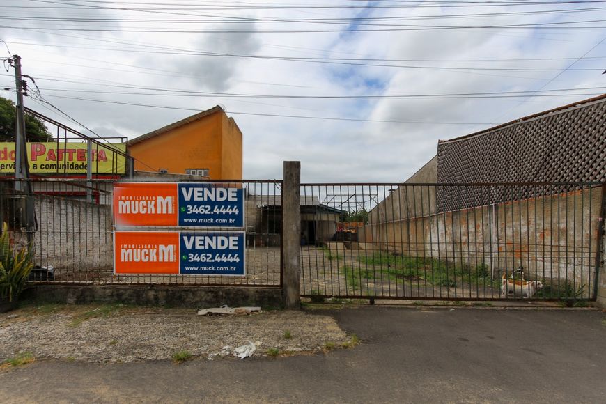 Terreno com 300m2, na Avenida Rio Grande do sul.