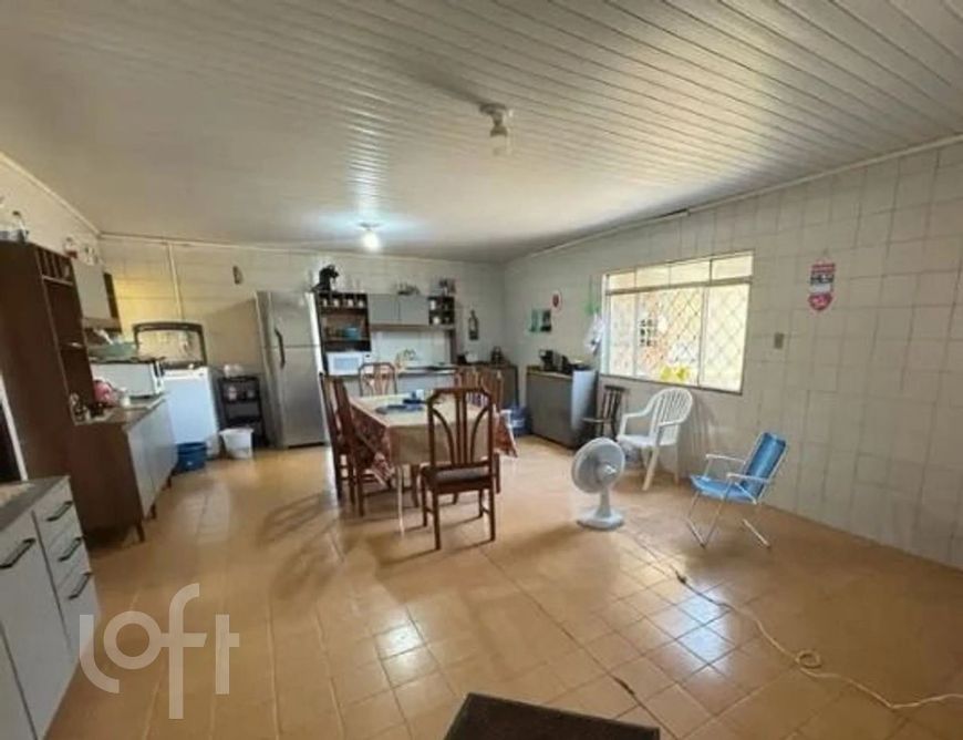 Casa à venda em Centro com 100 m², 3 quartos, 2 vagas