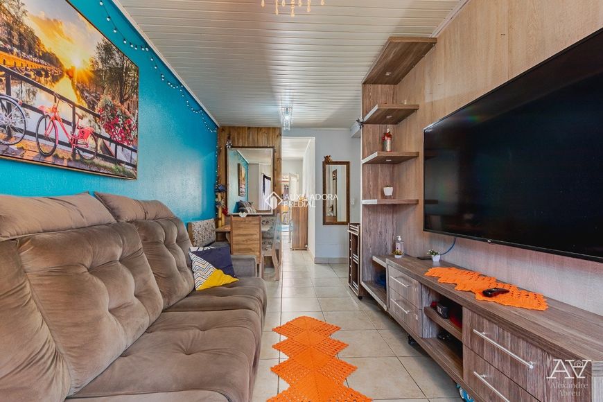 Casa térrea com espaço gourmet e piscina!