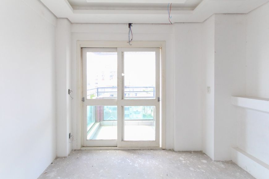 Apartamento com 3 Quartos à Venda no bairro Centro com 150m²