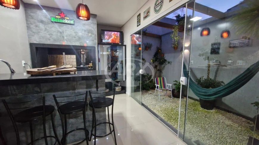 SOBRADO COM 3 QUARTOS SENDO 1 SUÍTE, BAIRRO IGARA