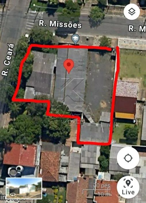 Área com aproximadamente 680m2 à venda
