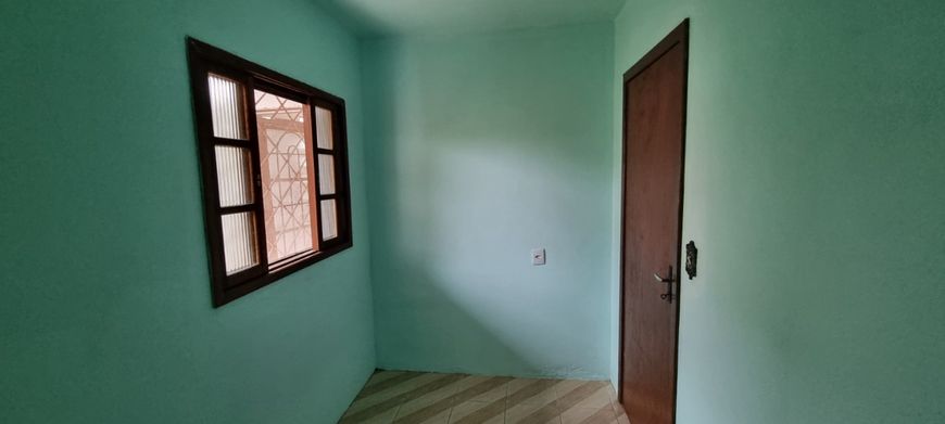 Casa com 2 Quartos à Venda no bairro Mathias Velho com 117m²