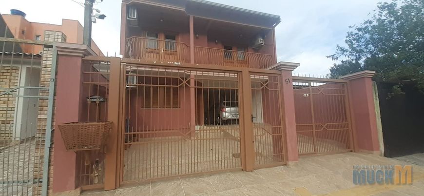 Casa com 4 Quartos à Venda no bairro Mato Grande com 201m²