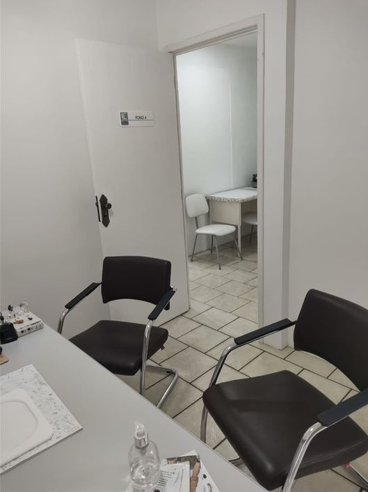 Sala à Venda no bairro Centro com 72m²