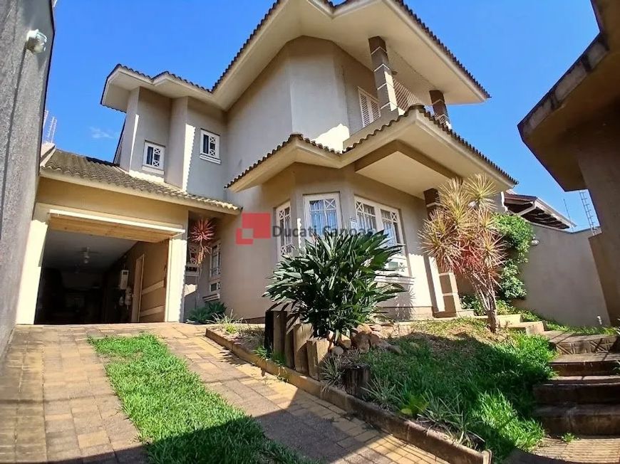 Casa a Venda no bairro Moinhos de Vento - Canoas, RS