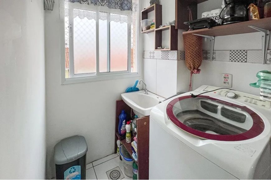 Apartamento com 2 Dormitorio(s) localizado(a) no bairro São José em Canoas / Ref.:OR