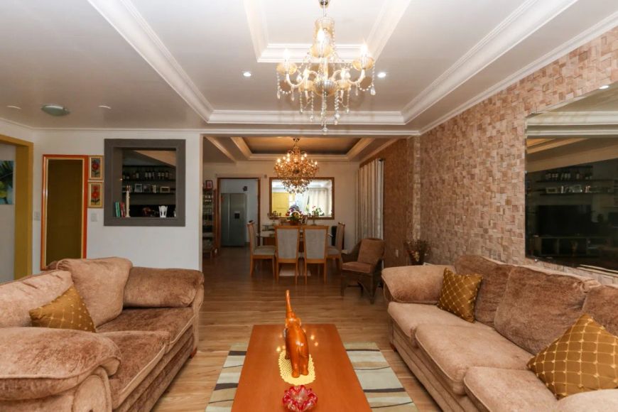 Casa com 4 Quartos à Venda no bairro Estância Velha com 298m²