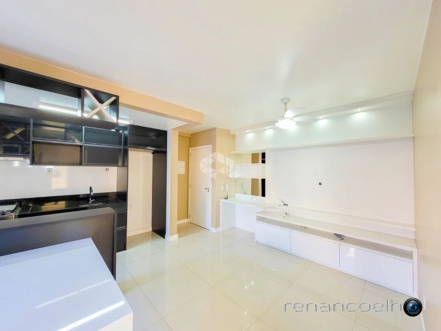Apartamento semi mobiliado desocupado 54m² 2 dormitórios, 01 vaga de estacionamento, no bairro Fátim
