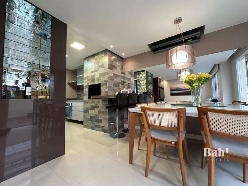 Sobrado com 3 dormitórios à venda, 157 m² por R$ 949.000,00 - Moinhos de Vento - Canoas/RS