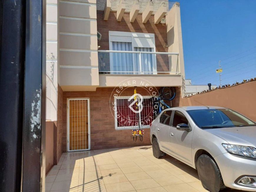 Sobrado com 3 dormitórios à venda, 110 m² por R$ 732.000,00 - Igara - Canoas/RS