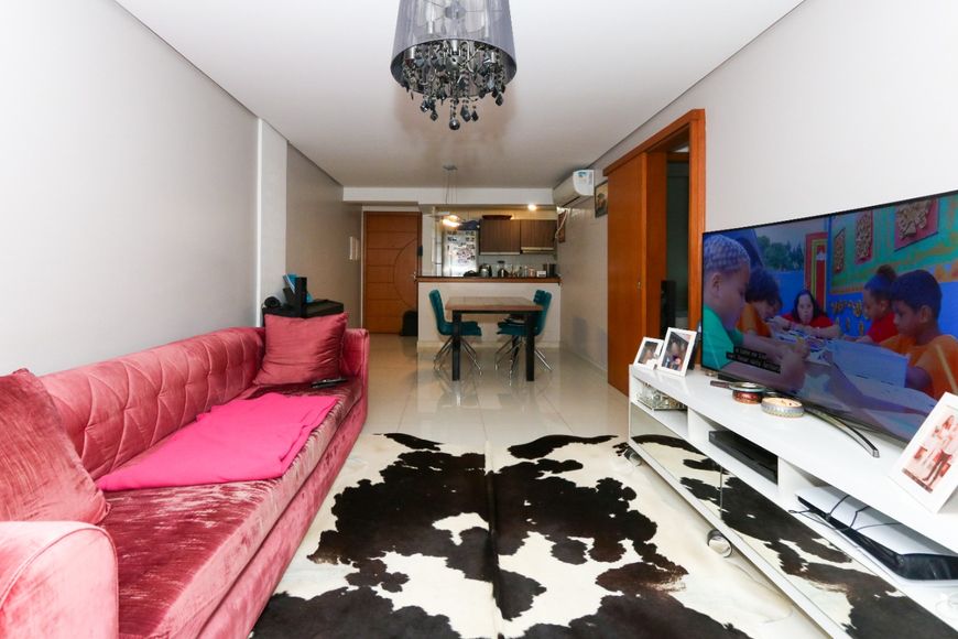 Apartamento com 2 Quartos à Venda no Centro com 84m²