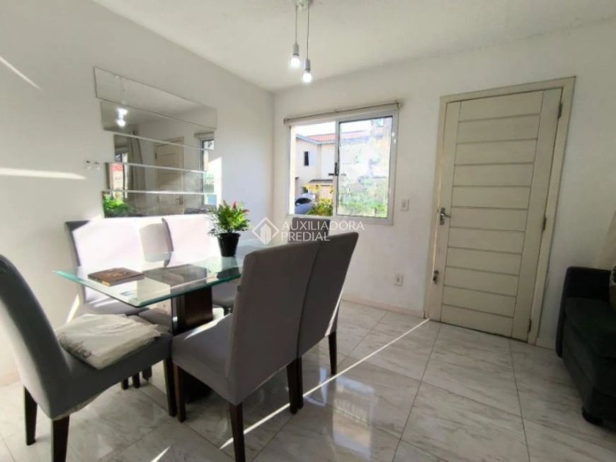 Casa de 3 quartos em condomínio no bairro Igara