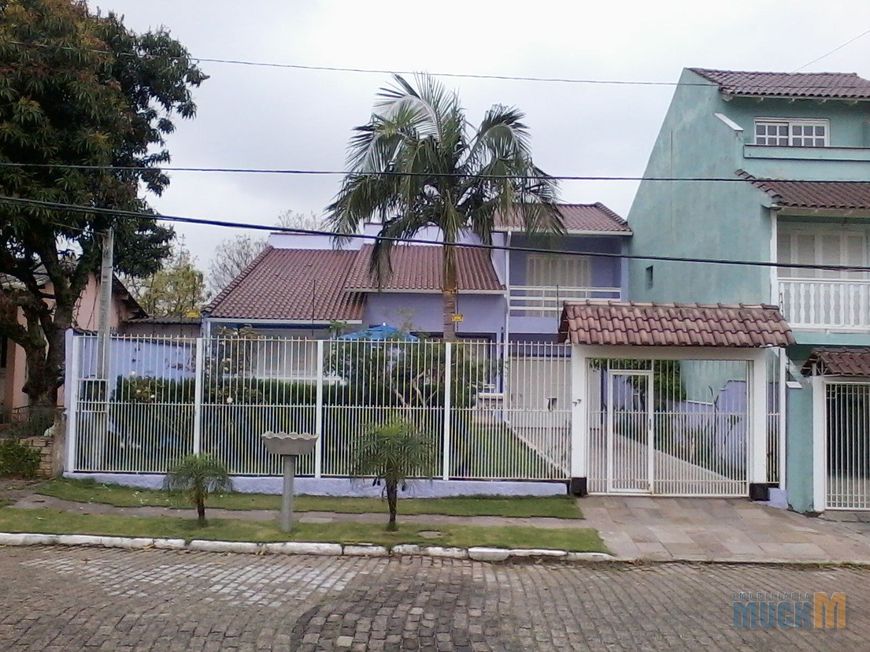 Casa com 4 Quartos à Venda no bairro Igara com 257m²