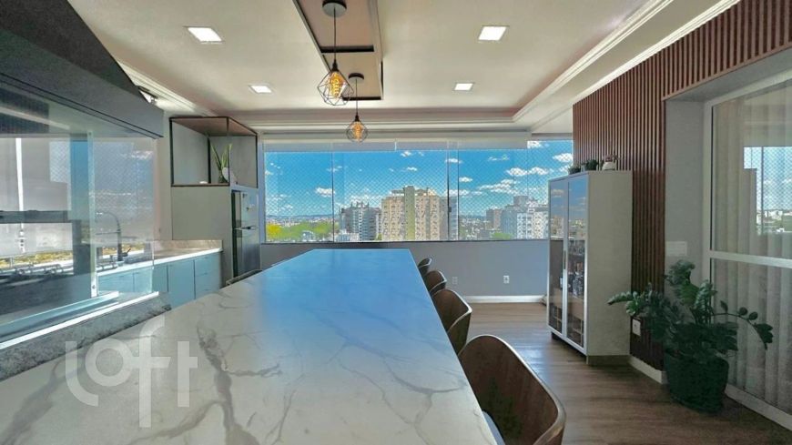 Apartamento à venda em Centro com 233 m², 3 quartos, 1 suíte, 2 vagas