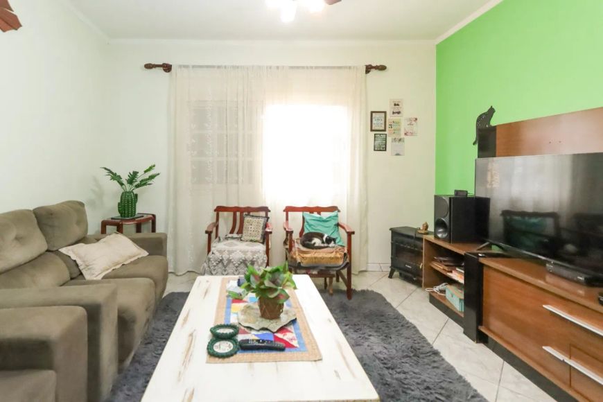 Casa 4 dormitórios a venda no Bairro São José com 199m²