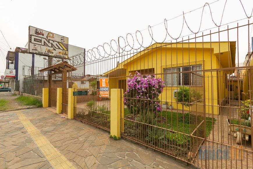 Casa com 3 Quartos à Venda no bairro Niterói com 145m²