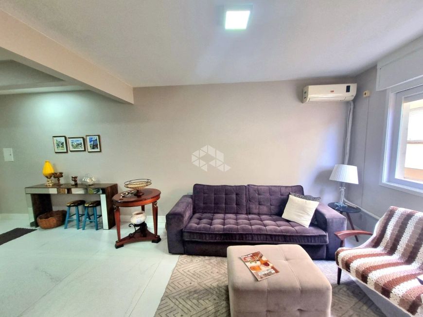 Apartamento 1 dormitório sem vaga Centro Canoas reformado semi mobiliado