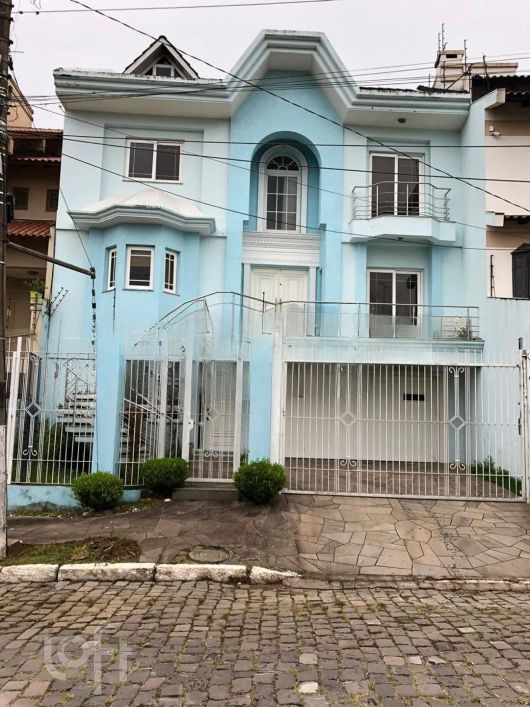 Casa à venda em Marechal Rondon com 390 m², 3 quartos, 3 suítes, 2 vagas