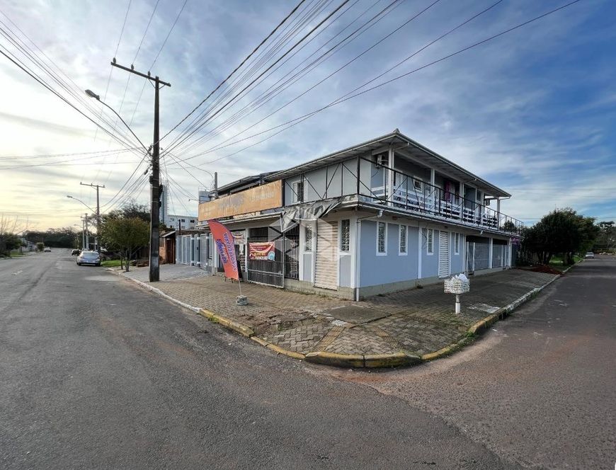 Prédio Comercial e Residencial com lojas e apto, bairro Olaria - Canoas