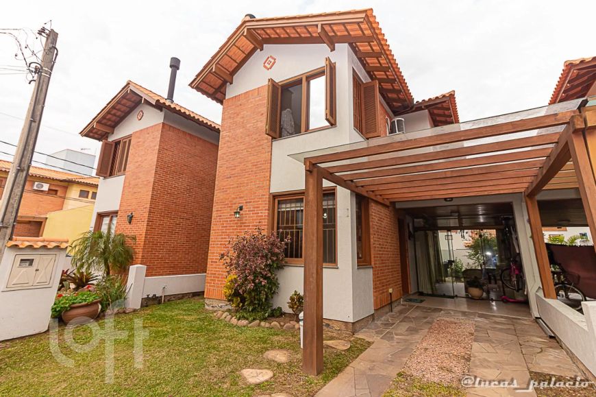 Casa à venda em Igará com 117 m², 3 quartos, 1 suíte, 2 vagas