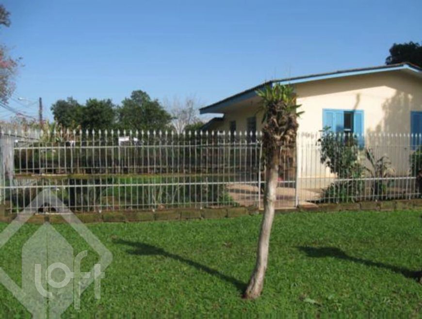 Casa à venda em São José com 580 m², 2 quartos, 1 vaga