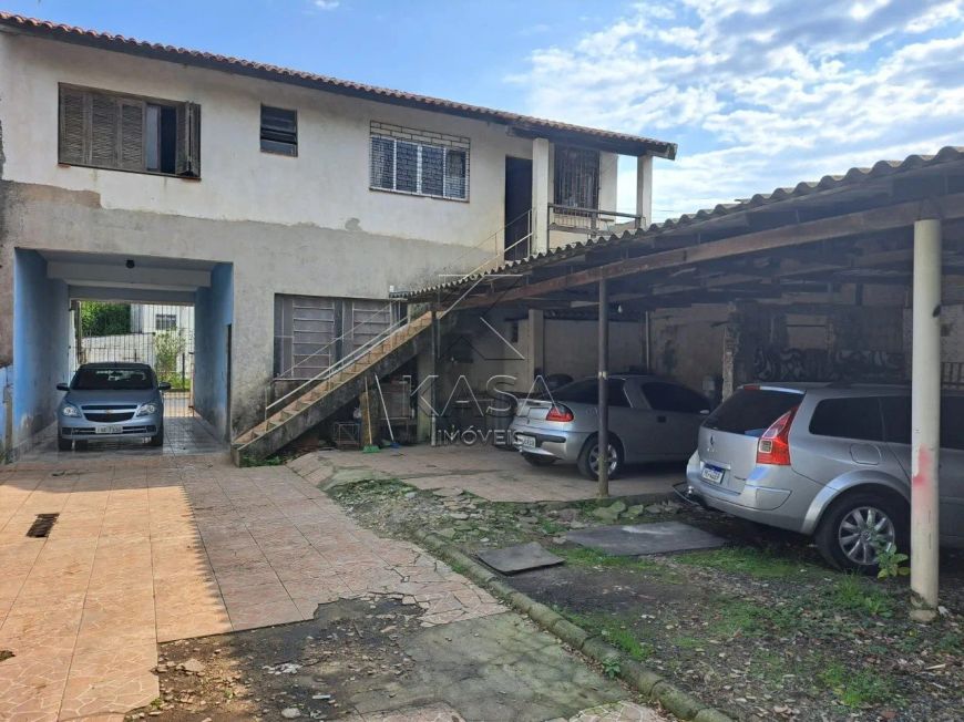 Excelente sobrado, disponível para venda
