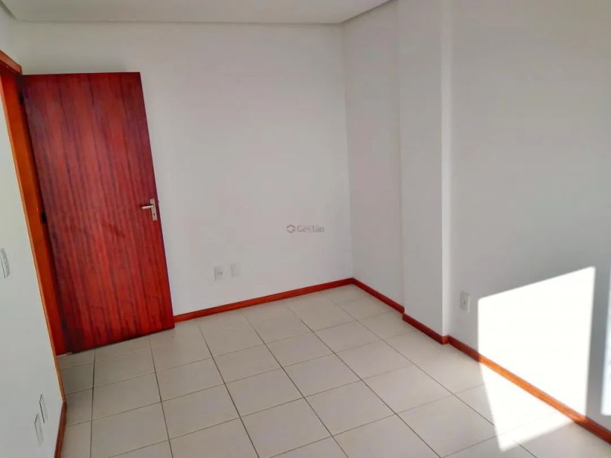 Apartamento duplex semi-mobiliado no centro REF: G3769