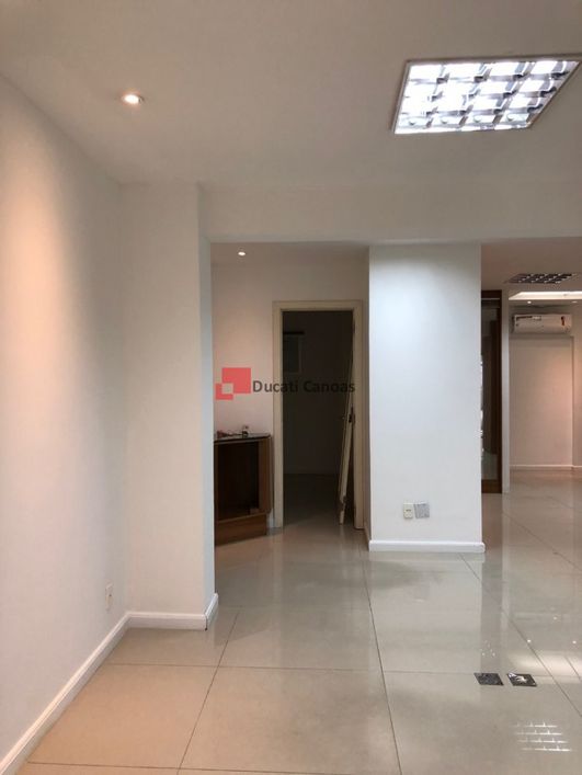 Ampla Sala/loja Comercial no Centro de Canoas