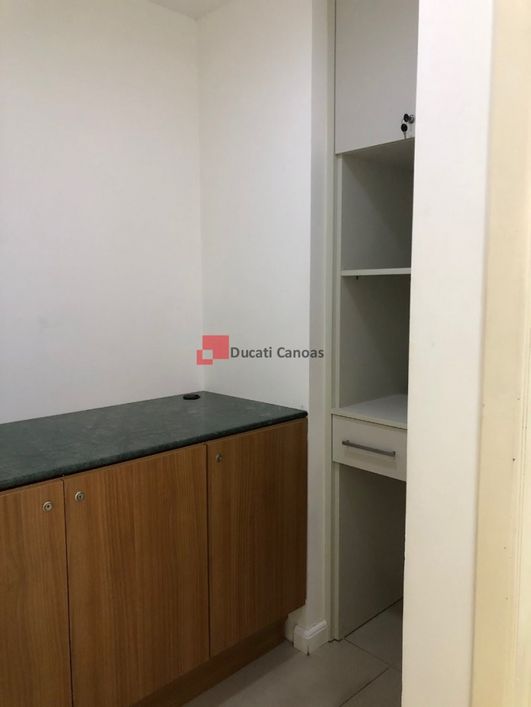 Ampla Sala/loja Comercial no Centro de Canoas