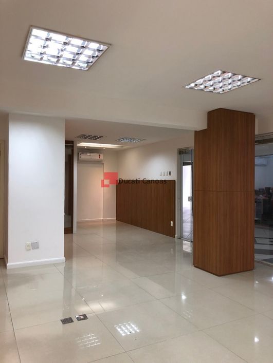 Ampla Sala/loja Comercial no Centro de Canoas