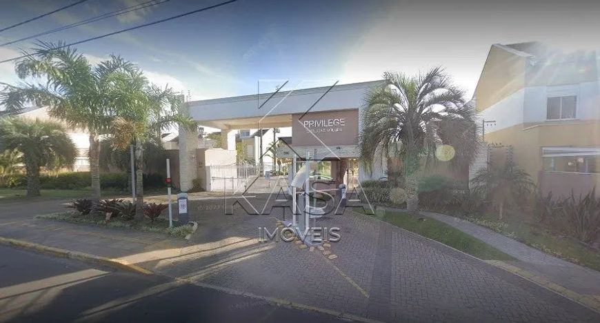 Sobrado à venda