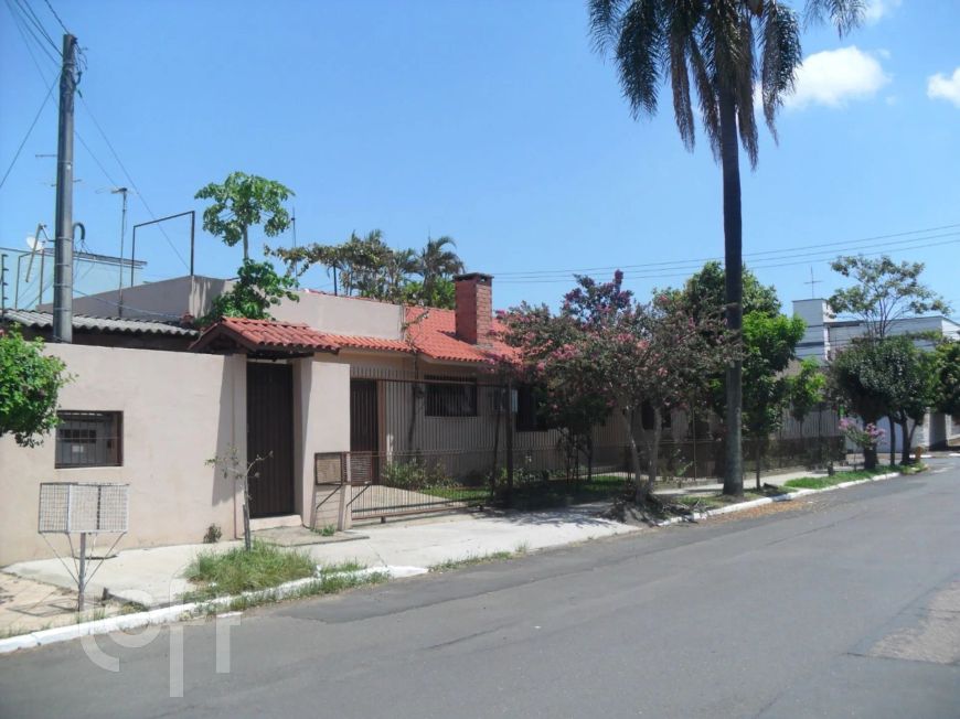 Casa à venda em Igará com 99 m², 4 quartos, 2 vagas