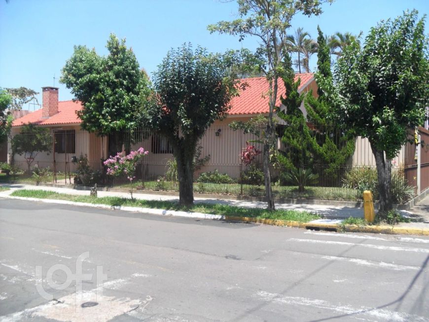 Casa à venda em Igará com 99 m², 4 quartos, 2 vagas