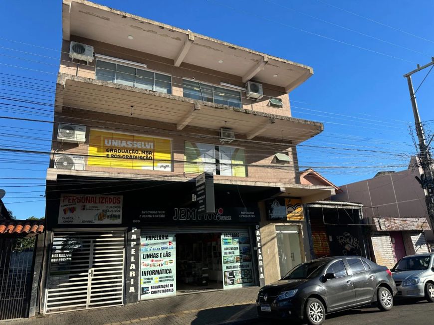 Prédio comercial com 770m² construido, bairro Niteroí - Canoas