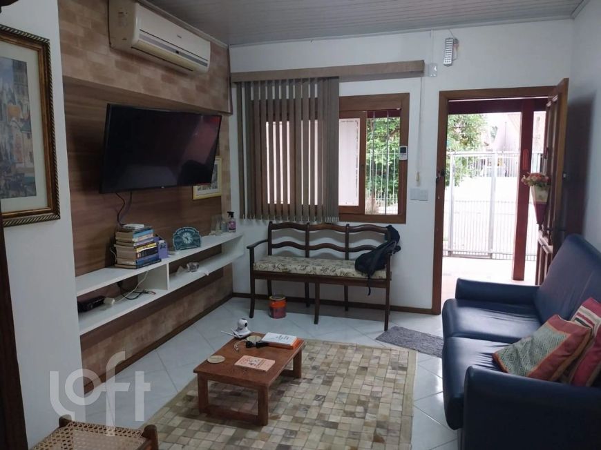 Casa à venda em São José com 69 m², 3 quartos, 1 suíte, 1 vaga